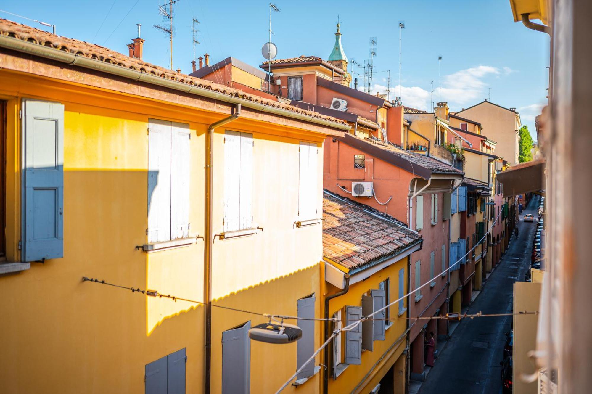 Sui Tetti Di Bologna Centro, Casa Dei Colori Apartment Exterior photo