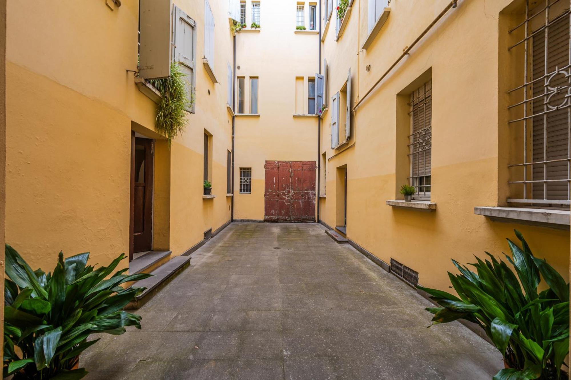 Sui Tetti Di Bologna Centro, Casa Dei Colori Apartment Exterior photo